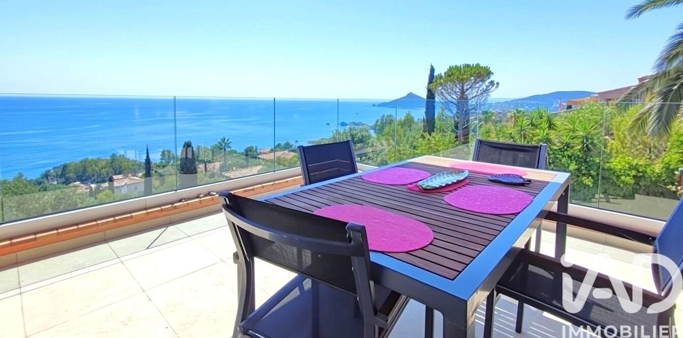 Maison à vendre, 215m², Saint-Raphaël