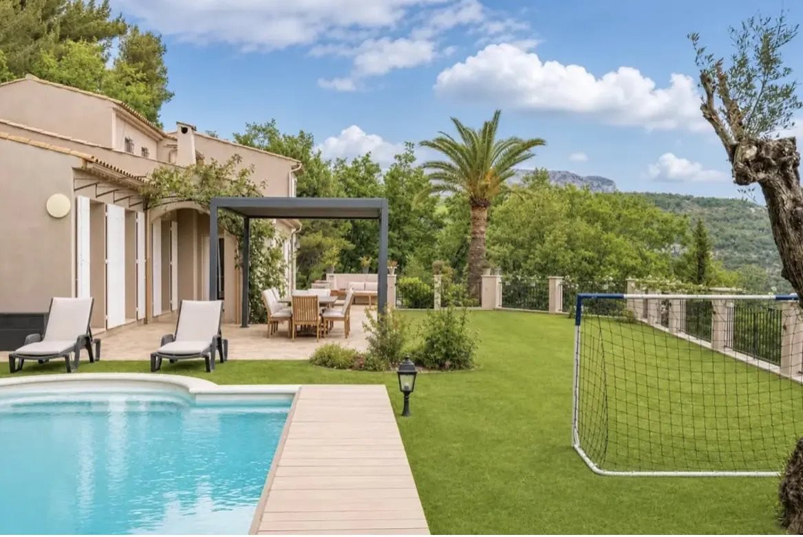 Maison à louer, 190m², Le Bar-sur-Loup