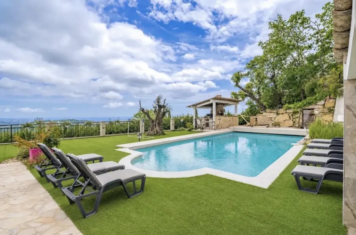 Maison à louer, 190m², Le Bar-sur-Loup