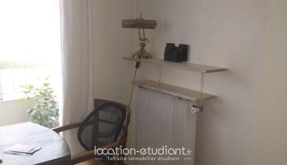 Maison à louer, 3m², Courbevoie