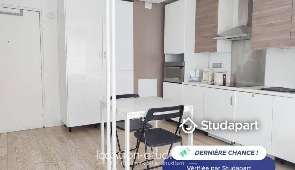 Appartement à louer, 34m², Courbevoie