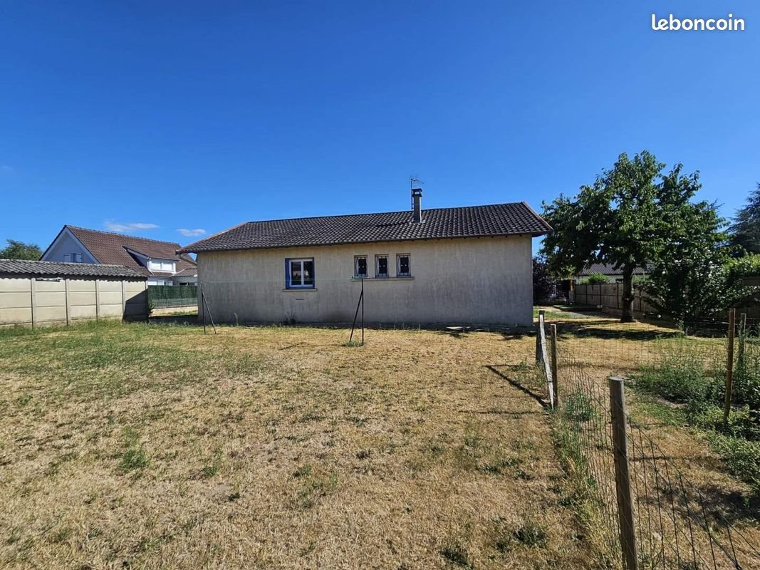 Maison à louer, 87m², Feillens
