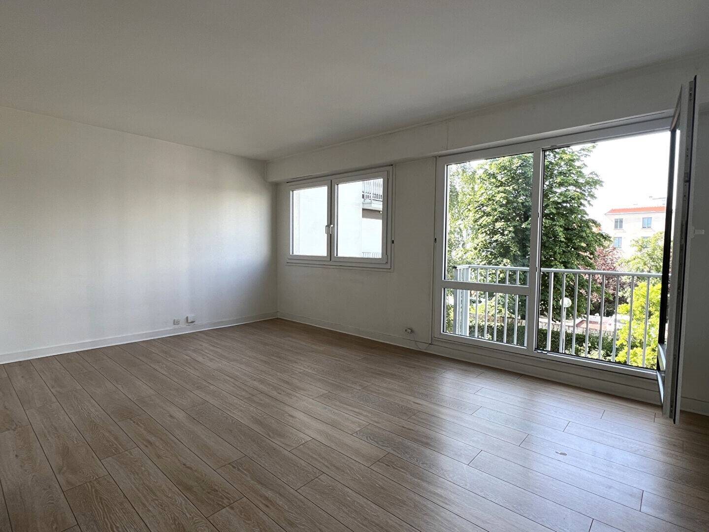 Appartement à louer, 34m², Courbevoie