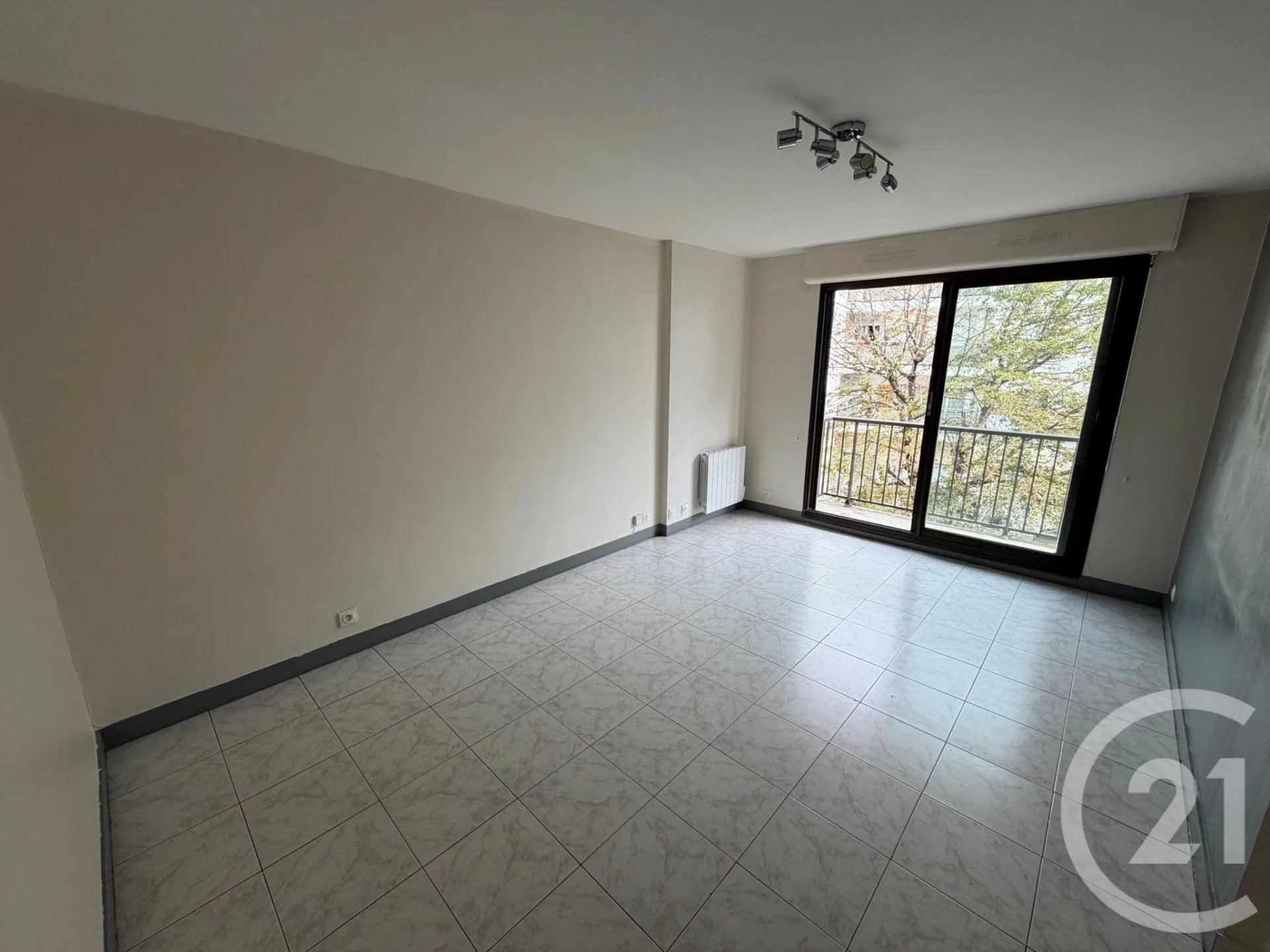 Appartement à louer, 41m², Drancy