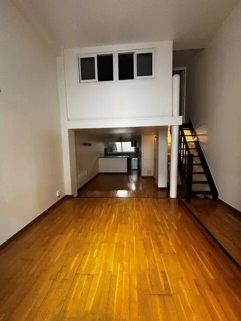 Appartement à louer, 57m², Paris 18ème