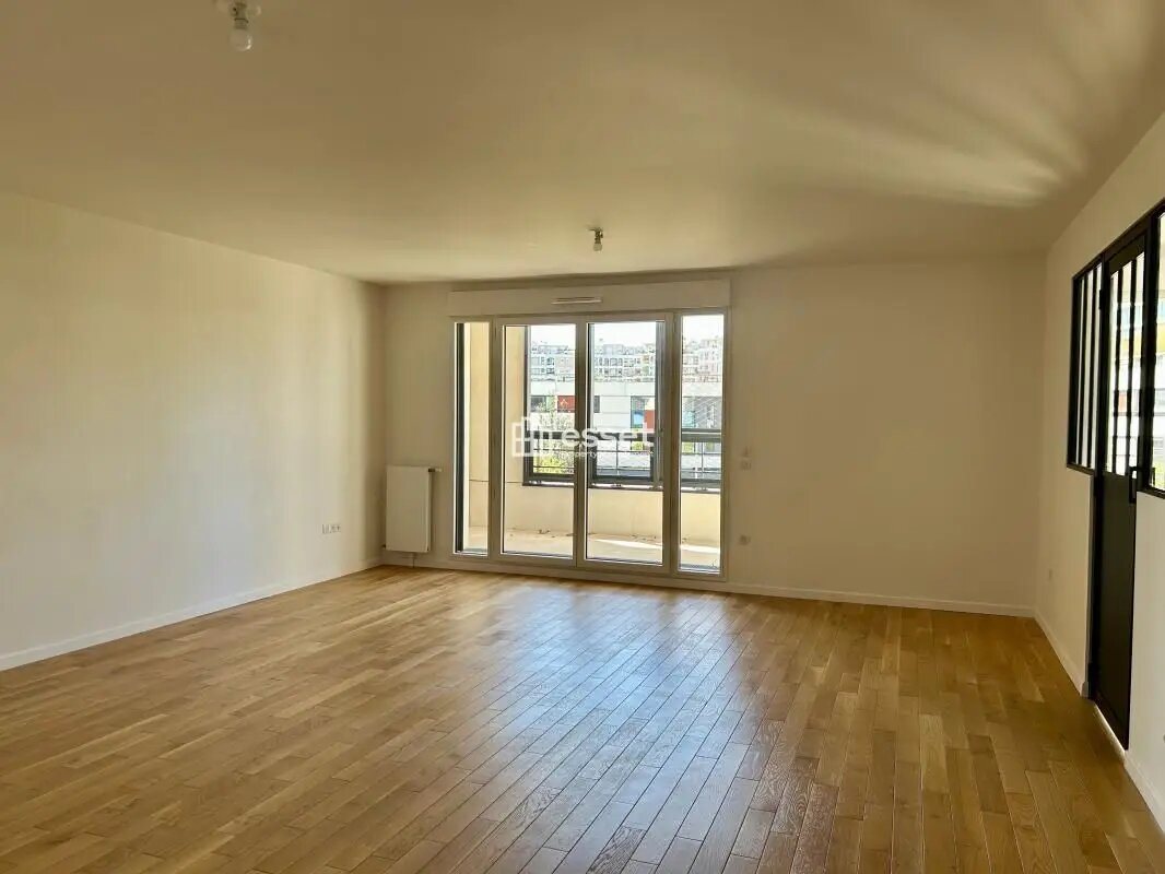 Appartement à louer, 110m², Courbevoie