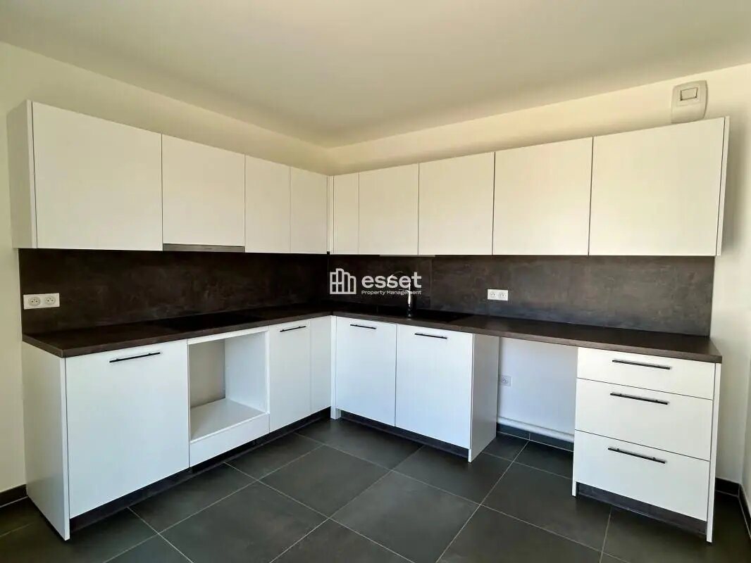Appartement à louer, 110m², Courbevoie