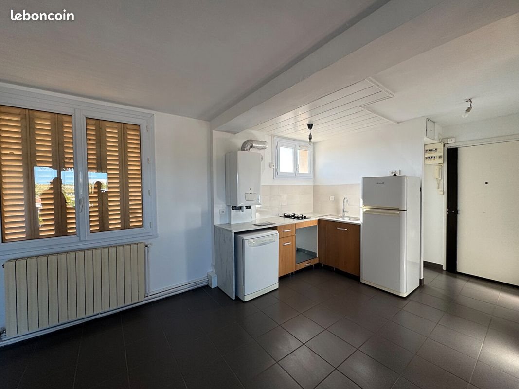 Appartement à louer, 56m², Vénissieux
