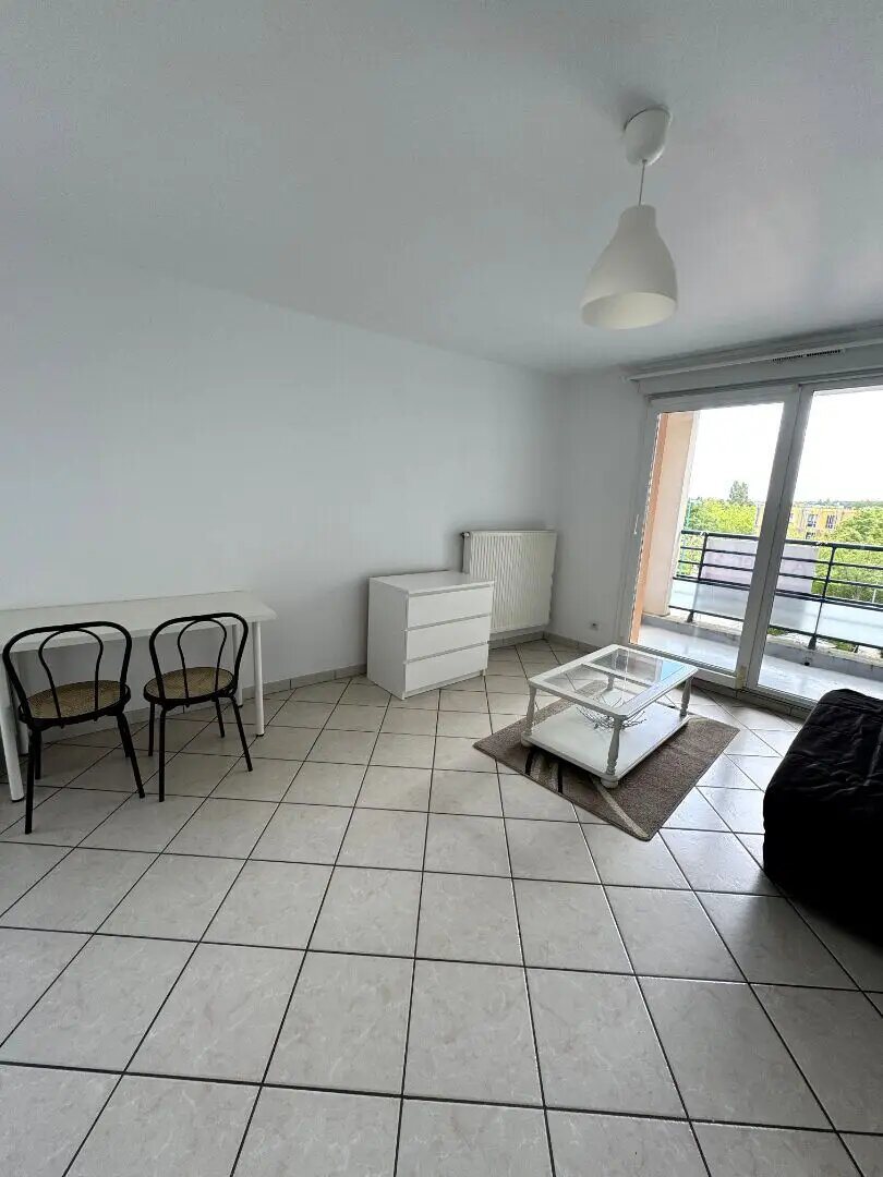 Appartement à louer, 27m², Metz