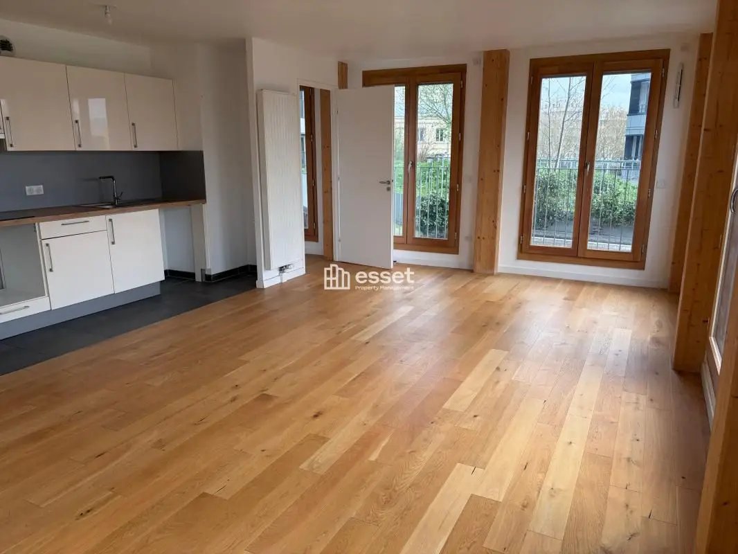 Appartement à louer, 79m², Paris 18ème