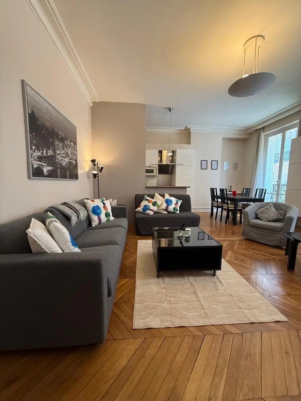 Appartement à louer, 79m², Paris 8ème