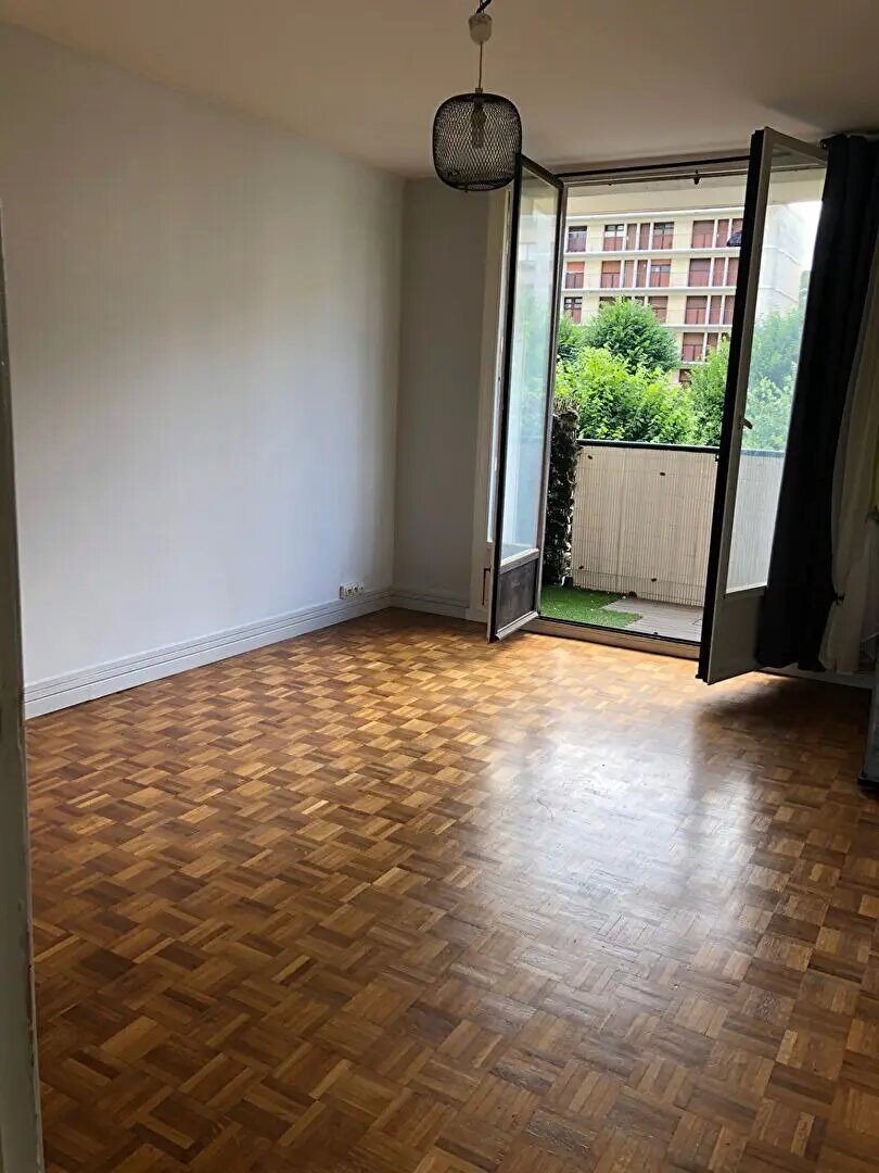 Appartement à louer, 41m², Châtillon