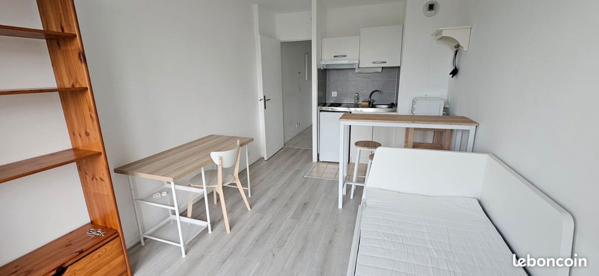 Appartement à louer, 19m², Cergy