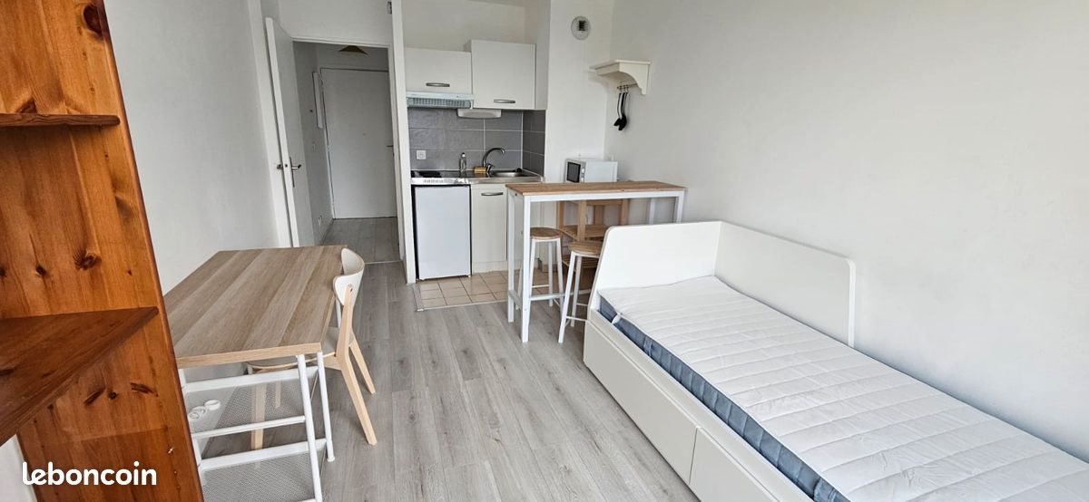 Appartement à louer, 19m², Cergy