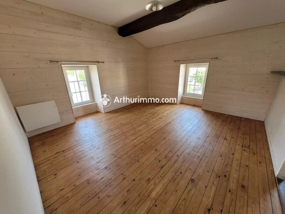 Appartement à louer, 45m², Saint-Jean-d'Angély