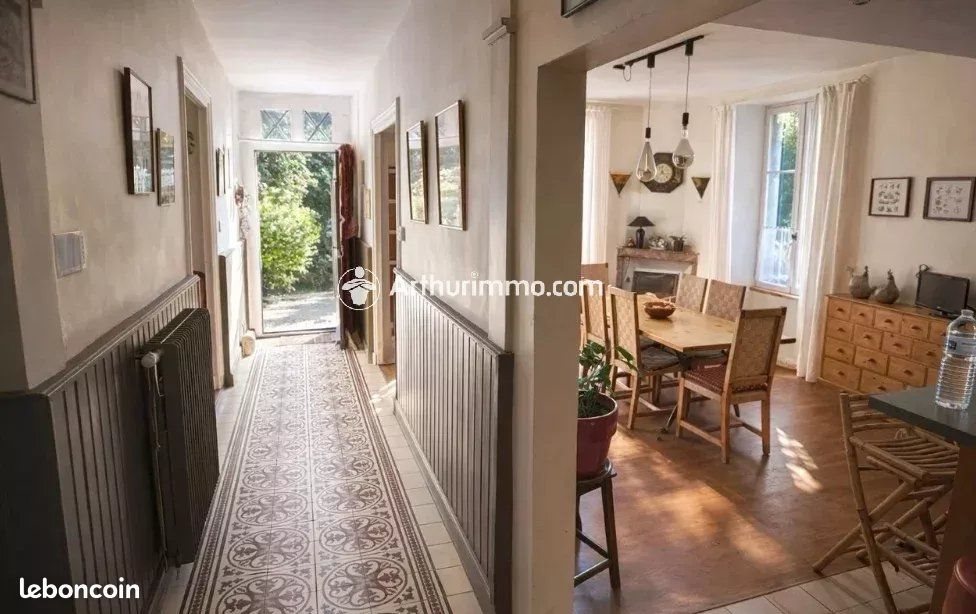 Maison à vendre, 260m², Saint-Jean-d'Angély