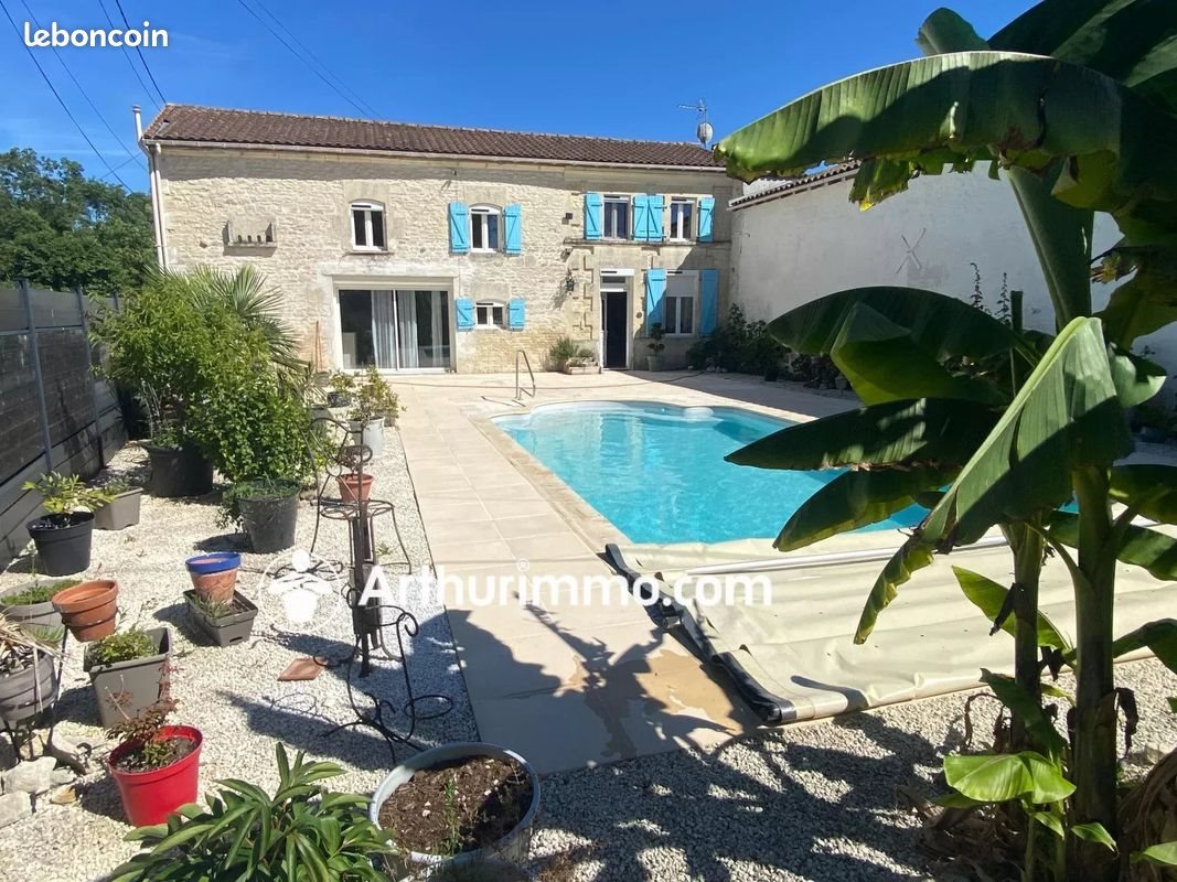 Maison à vendre, 129m², Aujac