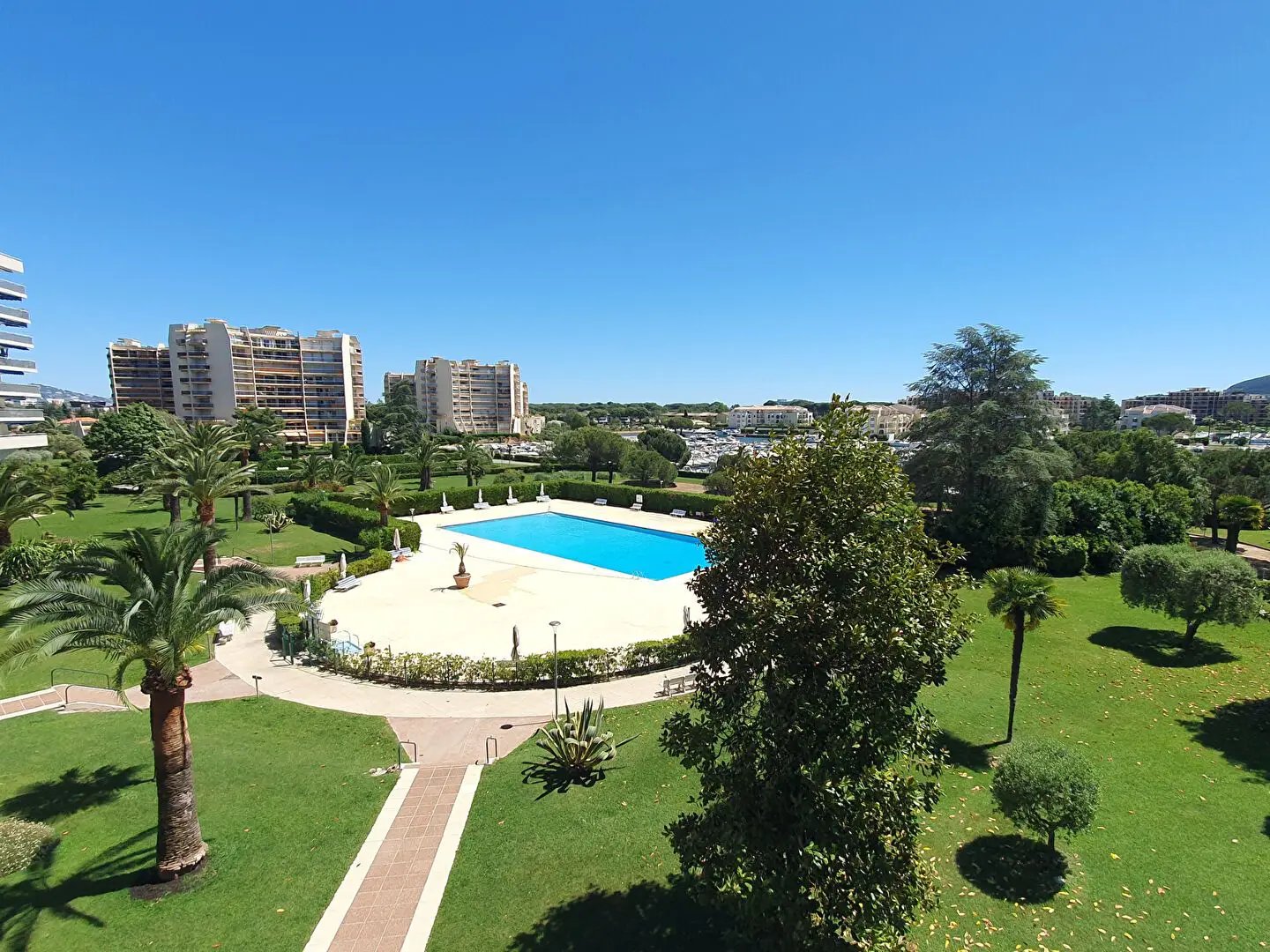 Appartement à vendre, 75m², Mandelieu-la-Napoule
