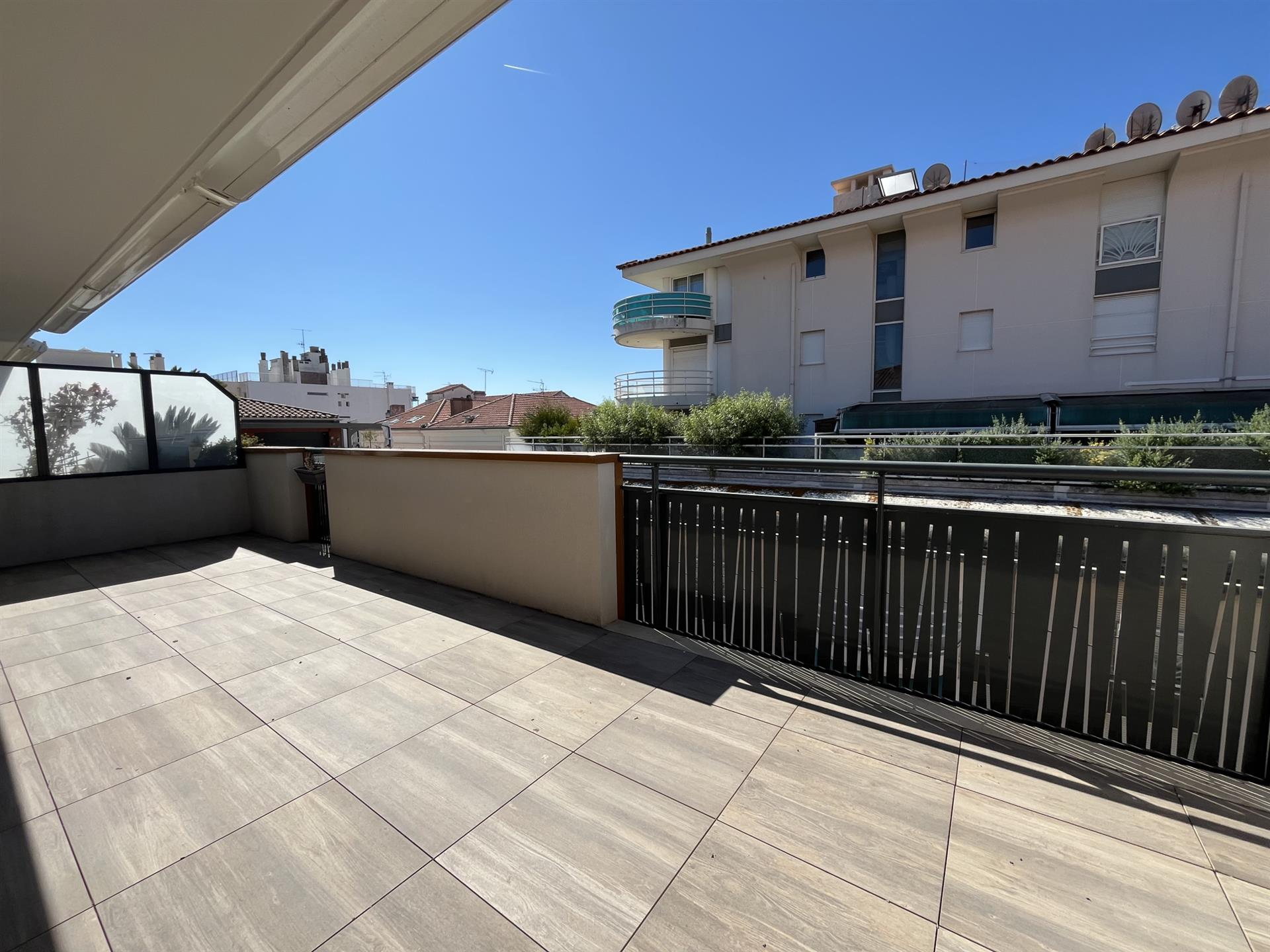 Appartement à vendre, 63m², Saint-Raphaël
