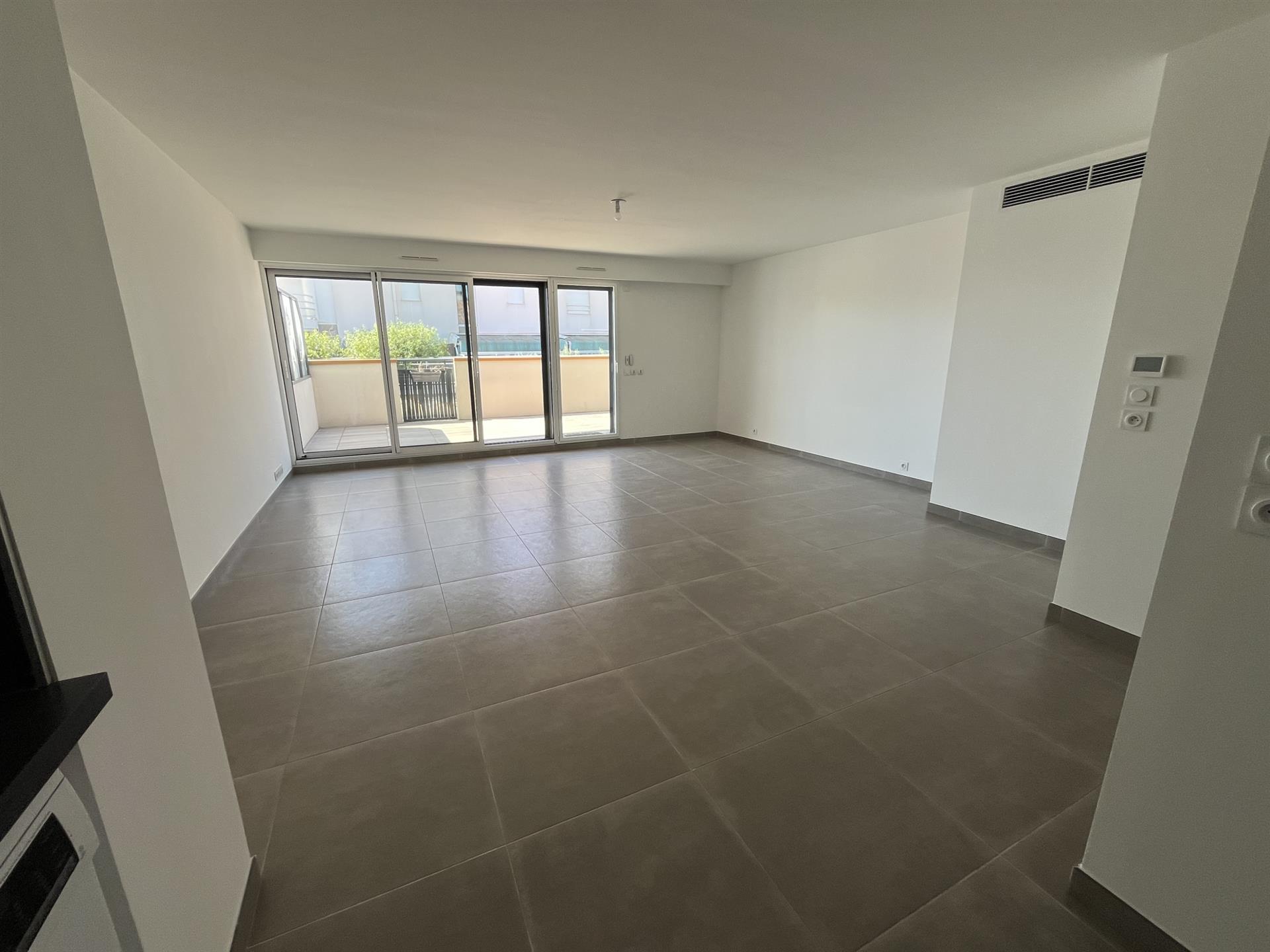 Appartement à vendre, 63m², Saint-Raphaël