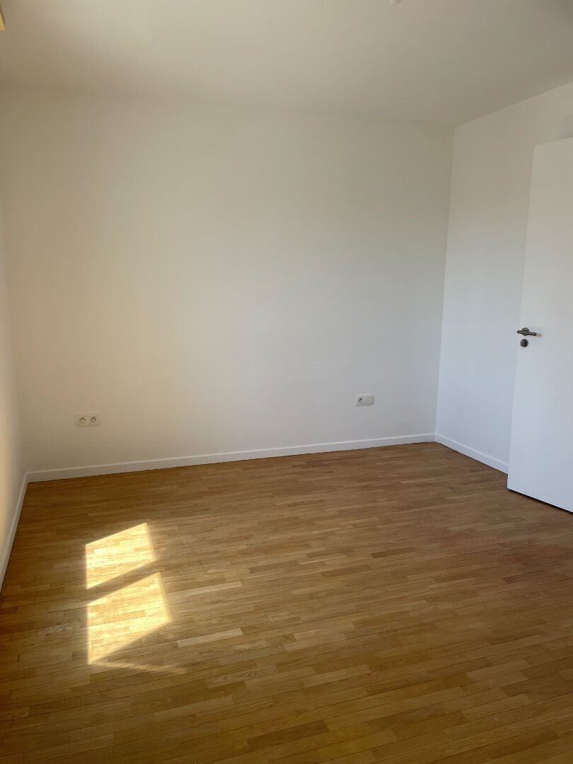 Appartement à louer, 45m², Suresnes