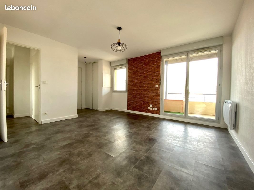 Appartement à louer, 49m², Eaunes