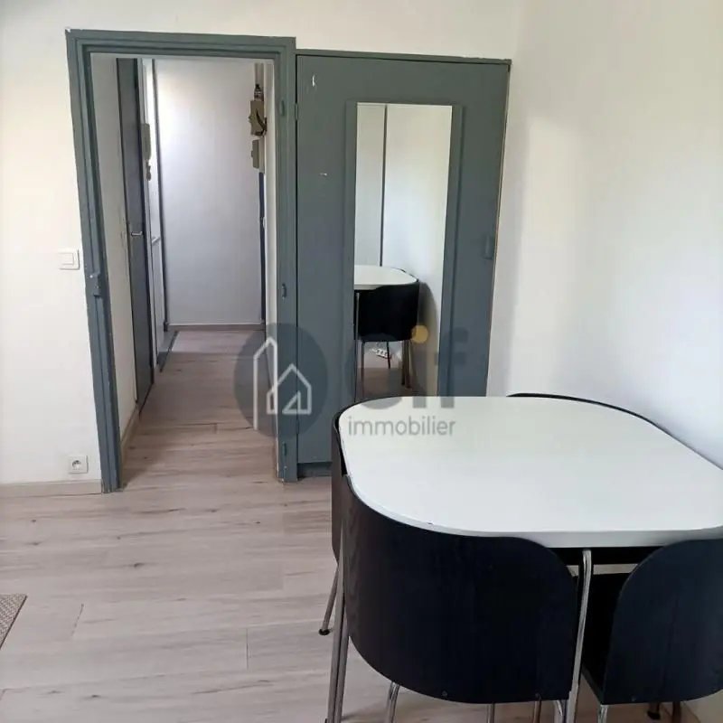 Appartement à louer, 16m², Saint-Maur-des-Fossés