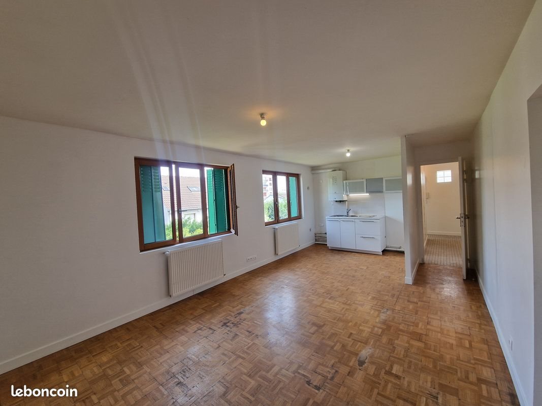 Appartement à louer, 72m², Montreuil