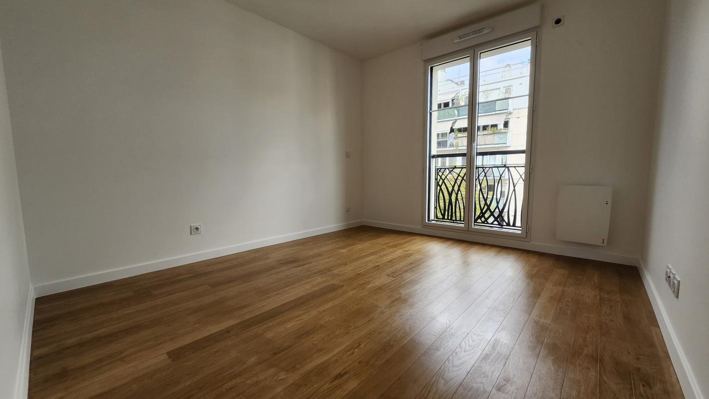 Appartement à louer, 61m², Courbevoie