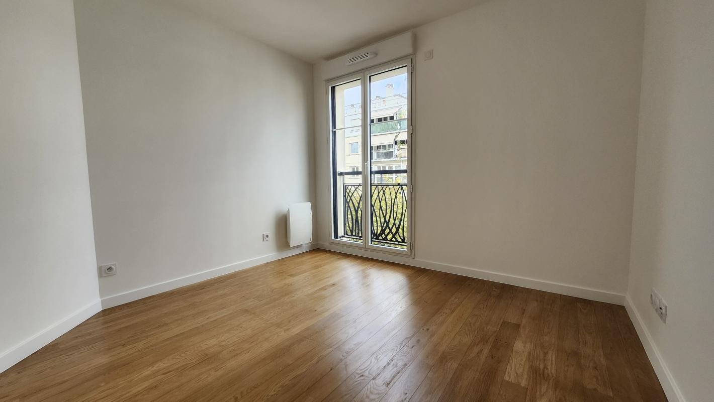 Appartement à louer, 61m², Courbevoie