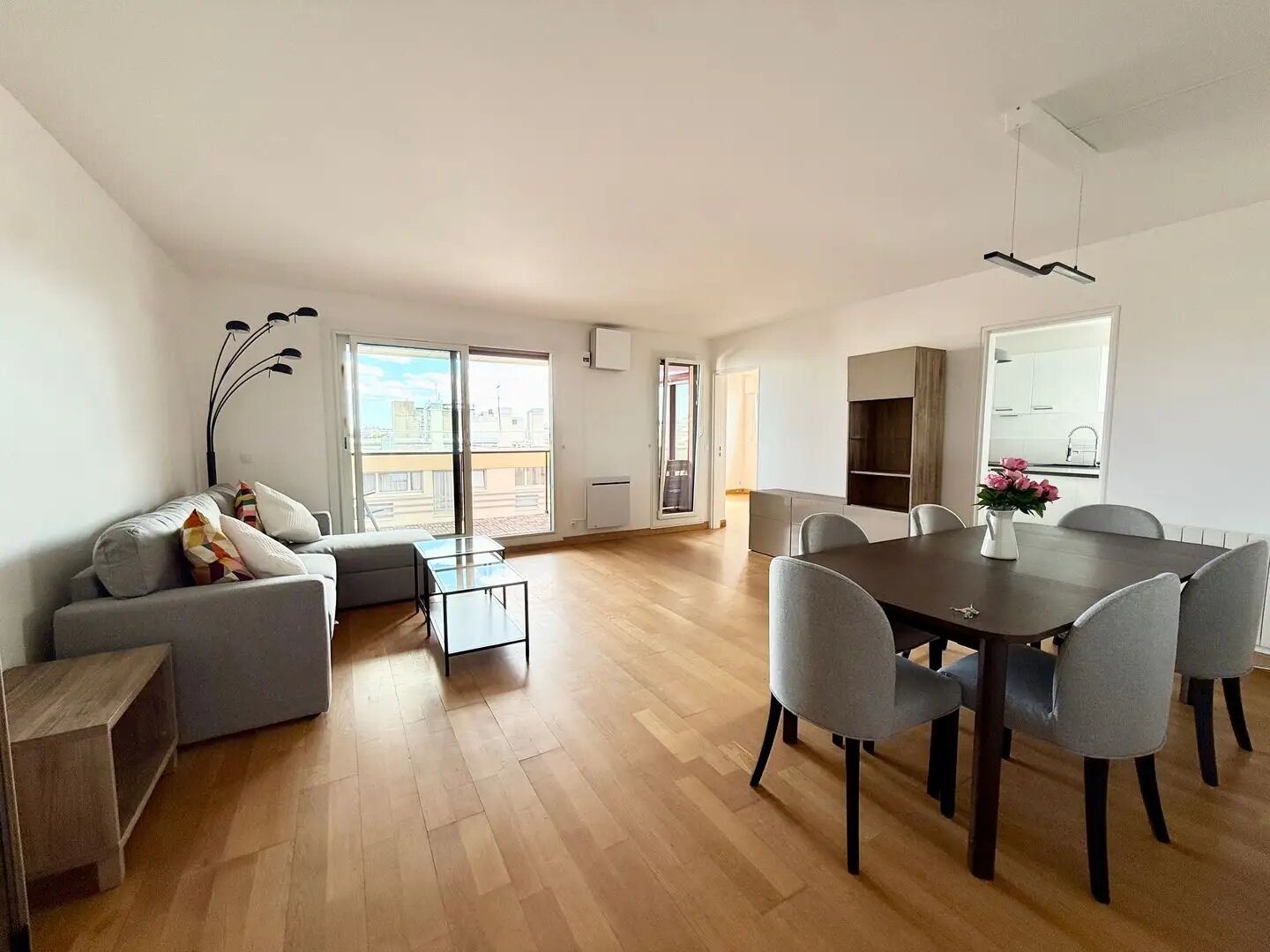 Appartement à louer, 70m², Courbevoie