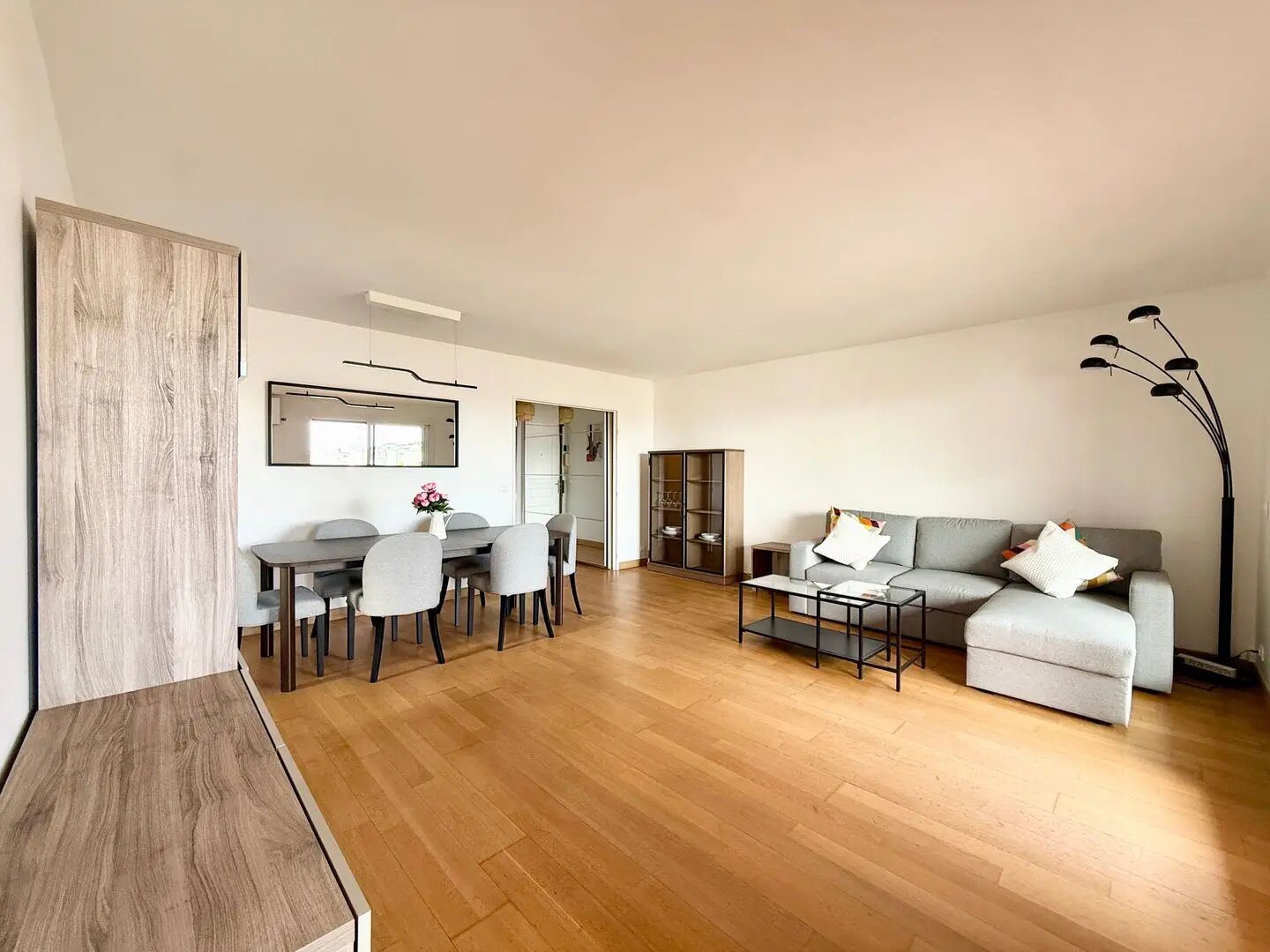 Appartement à louer, 70m², Courbevoie