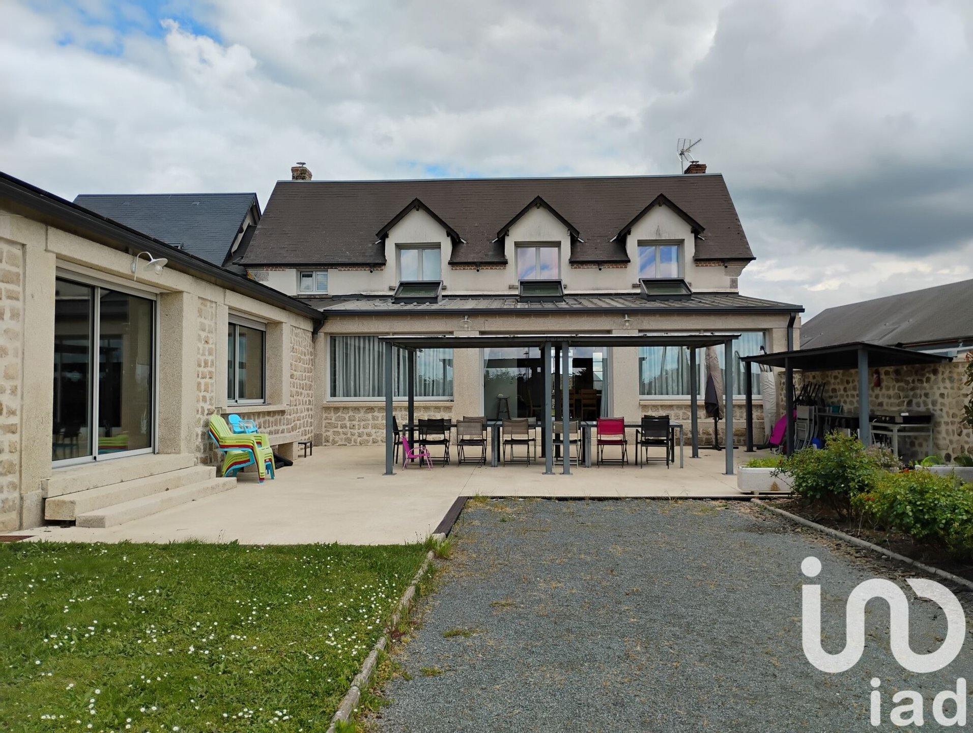 Maison à vendre, 440m², Boussac-Bourg