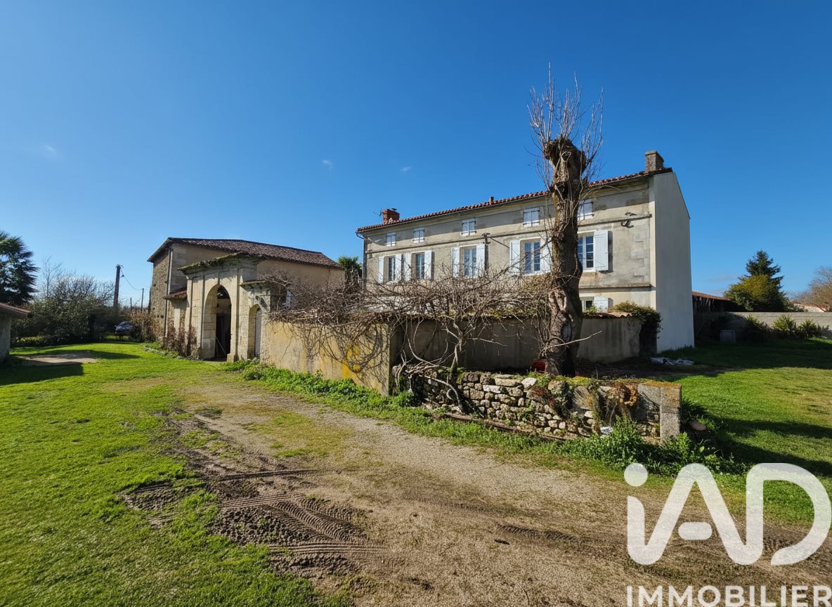 Maison à vendre, 260m², Champniers