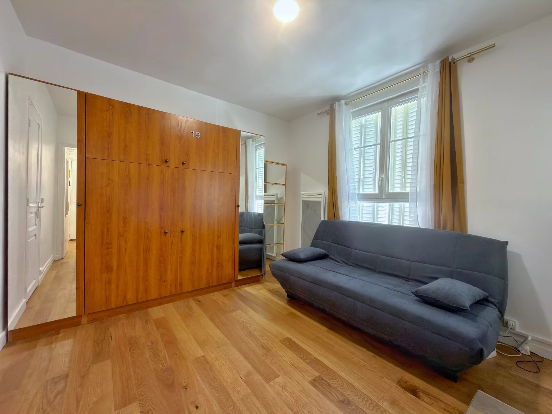 Appartement à louer, 21m², Courbevoie