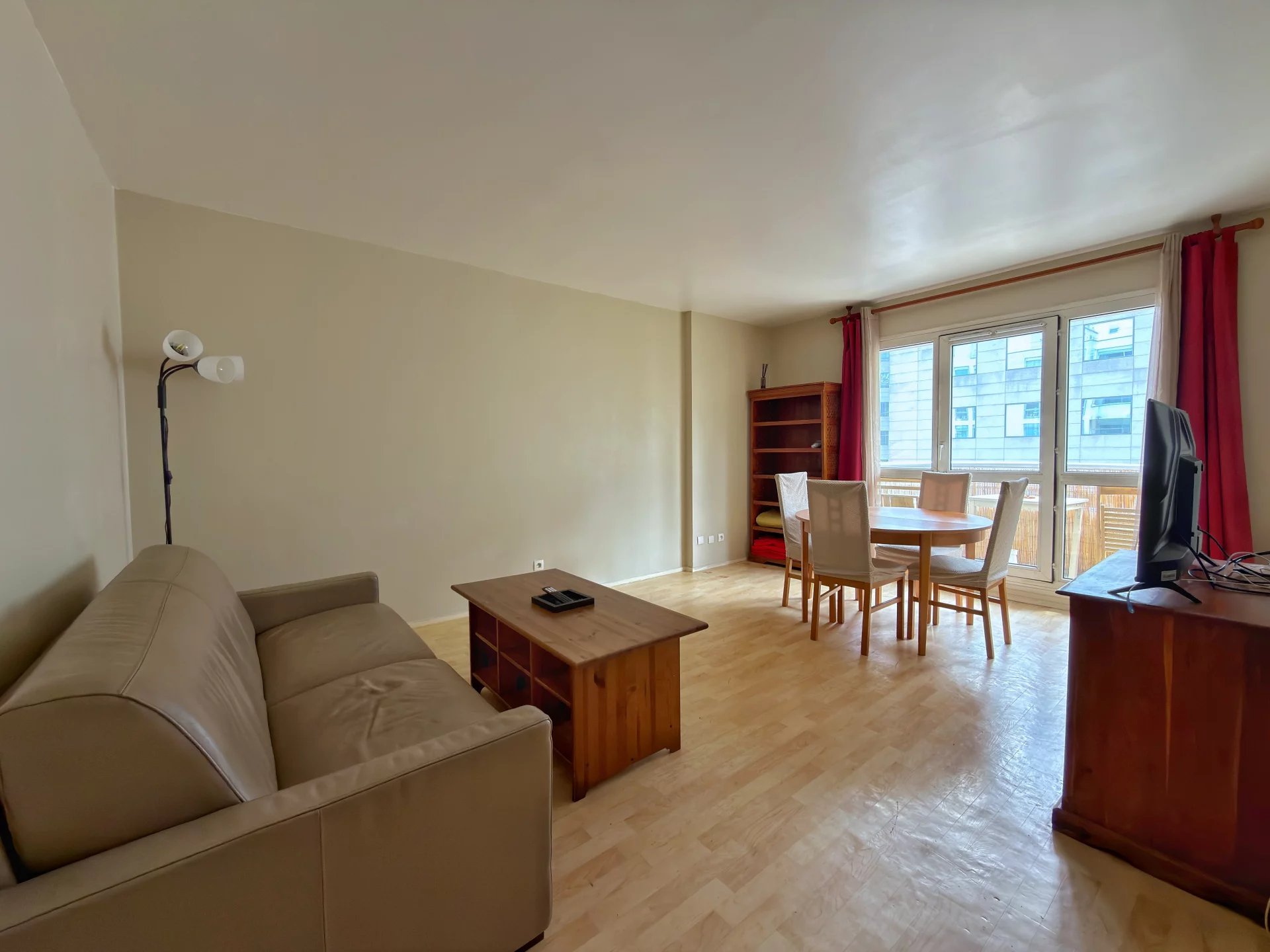 Appartement à louer, 73m², Courbevoie