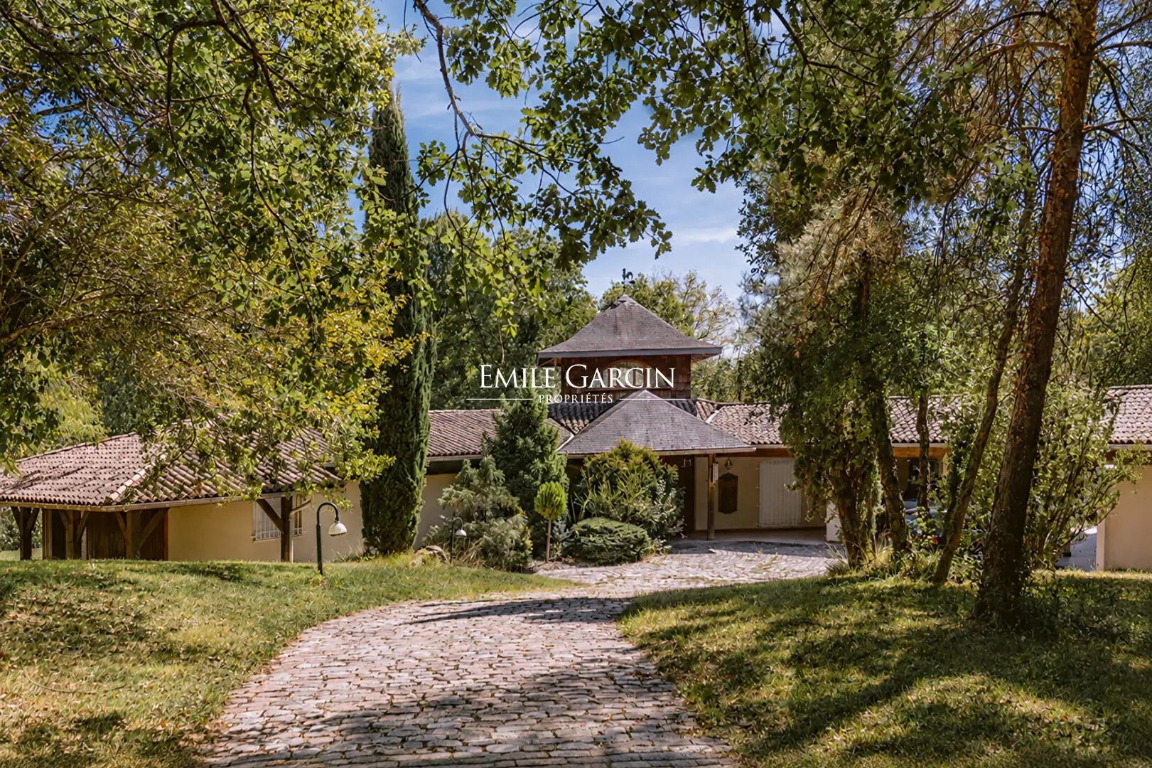 Maison à vendre, 600m², Salleboeuf