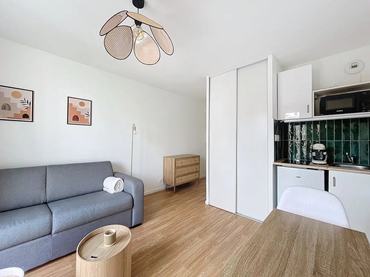 Appartement à louer, 17m², Suresnes