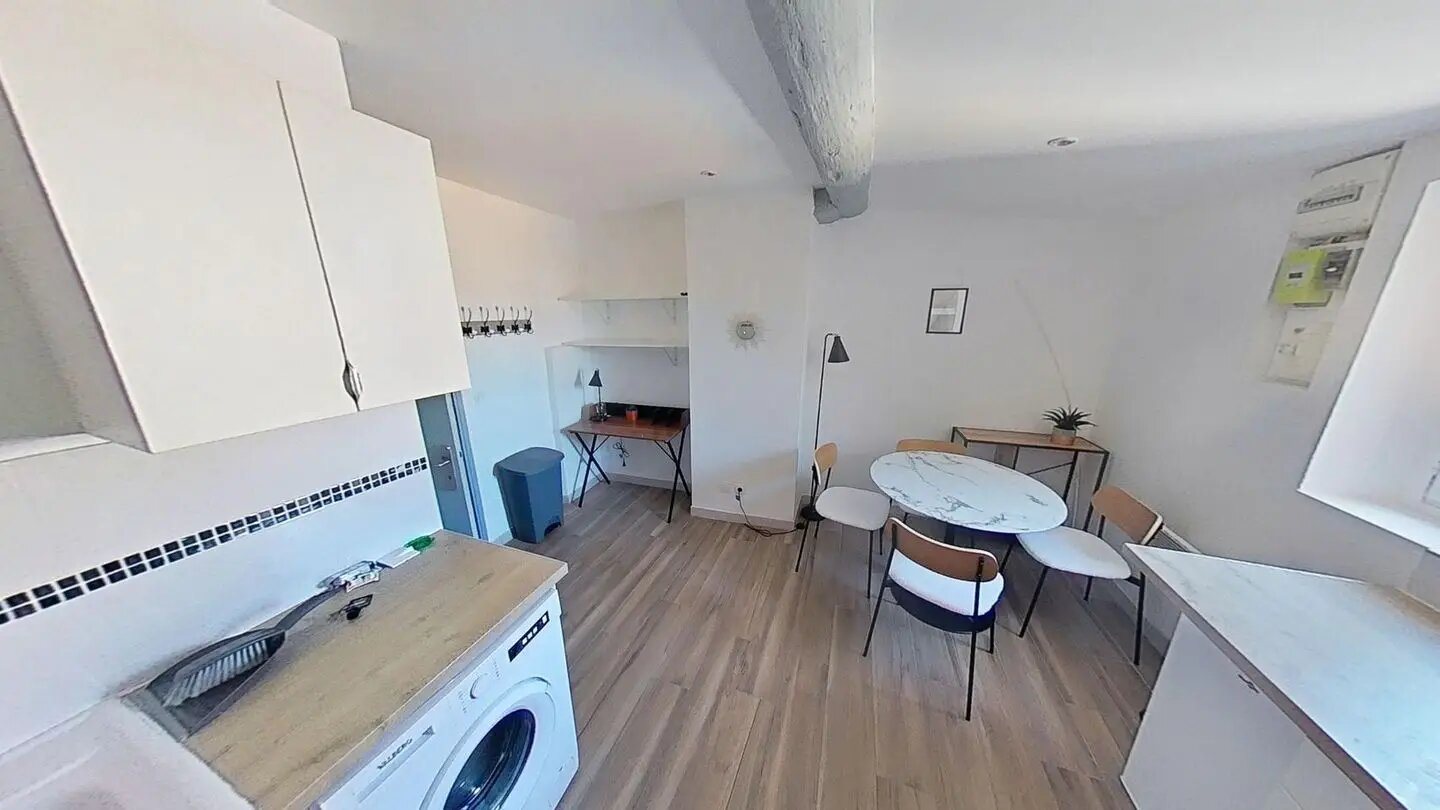 Appartement à louer, 26m², Nîmes