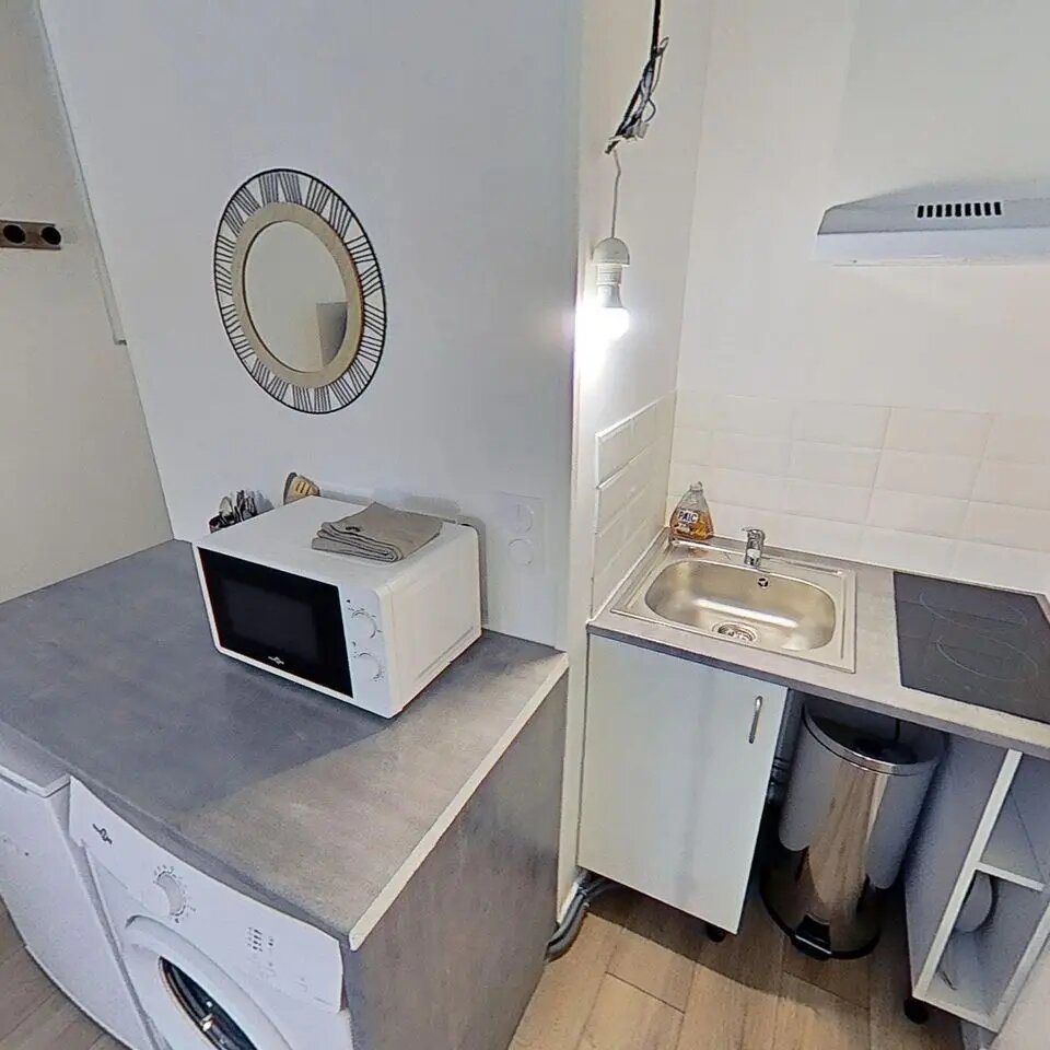 Appartement à louer, 16m², Paris 18ème