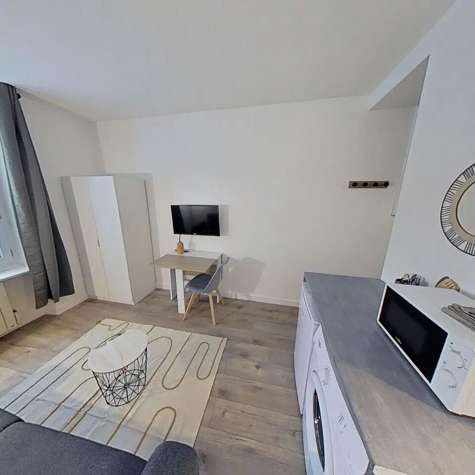 Appartement à louer, 16m², Paris 18ème