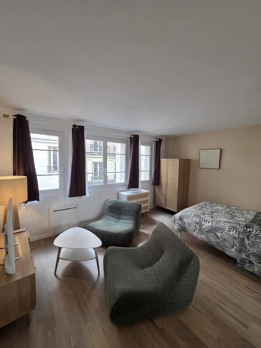 Appartement à louer, 1m², Paris 18ème