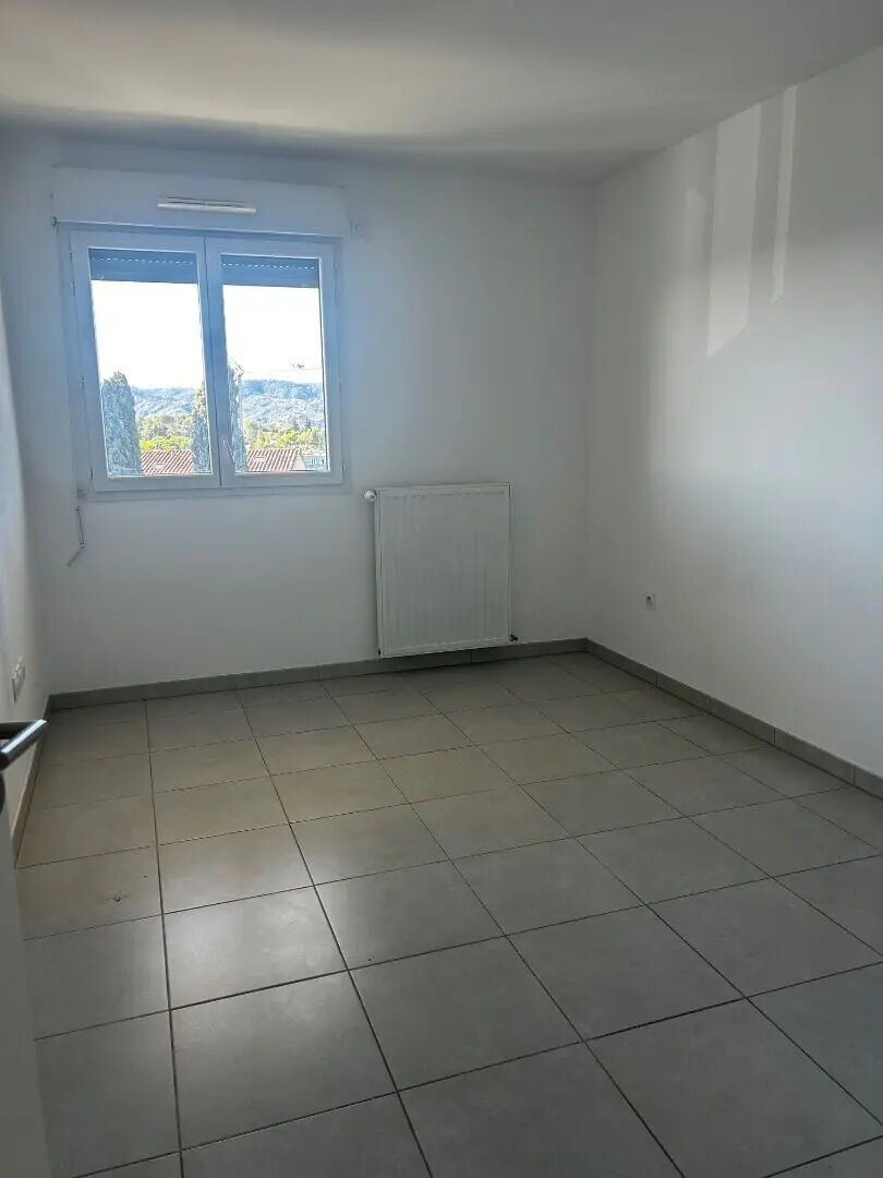 Appartement à louer, 66m², Grasse