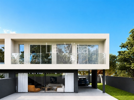 Advert pic 0