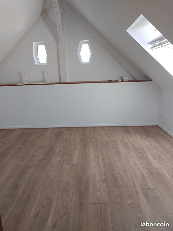 Appartement à louer, 53m², Savigné-l'Evêque