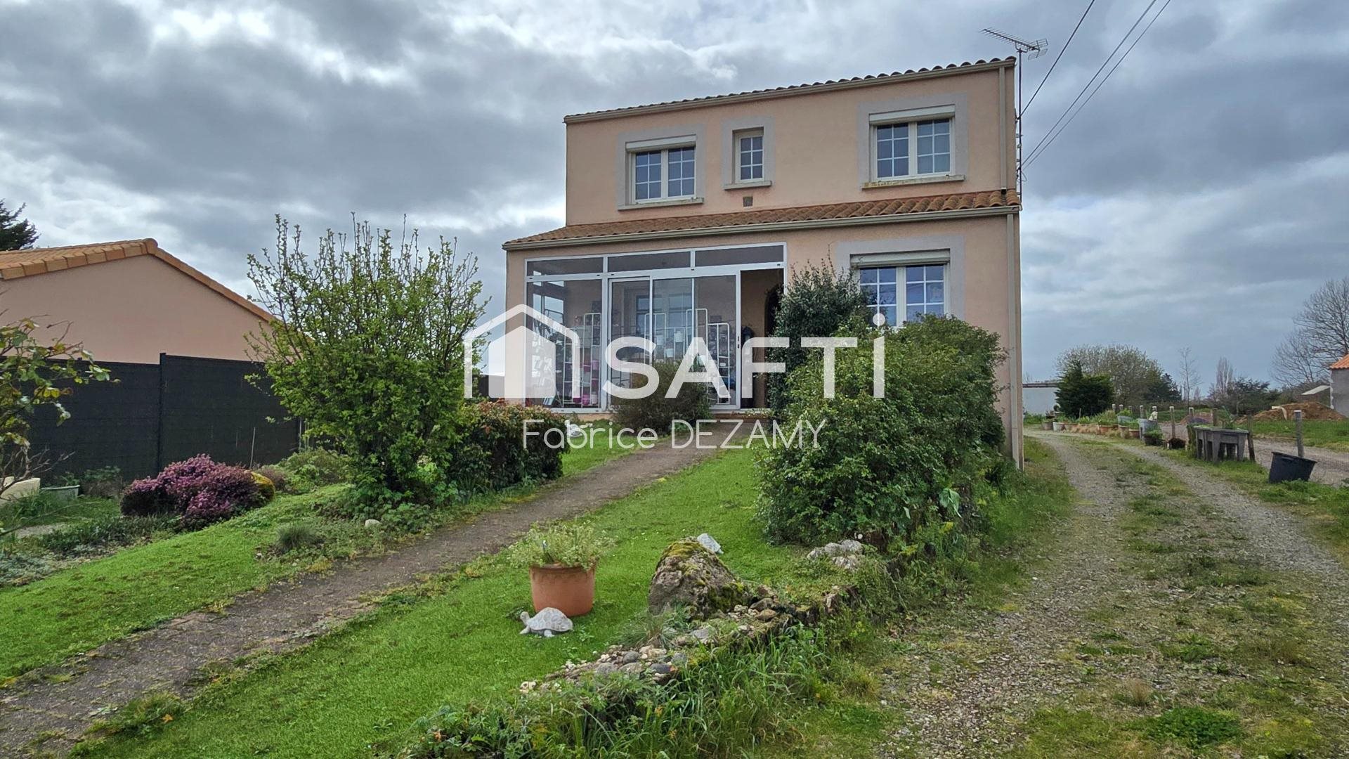 Maison à vendre, 120m², Château-Guibert