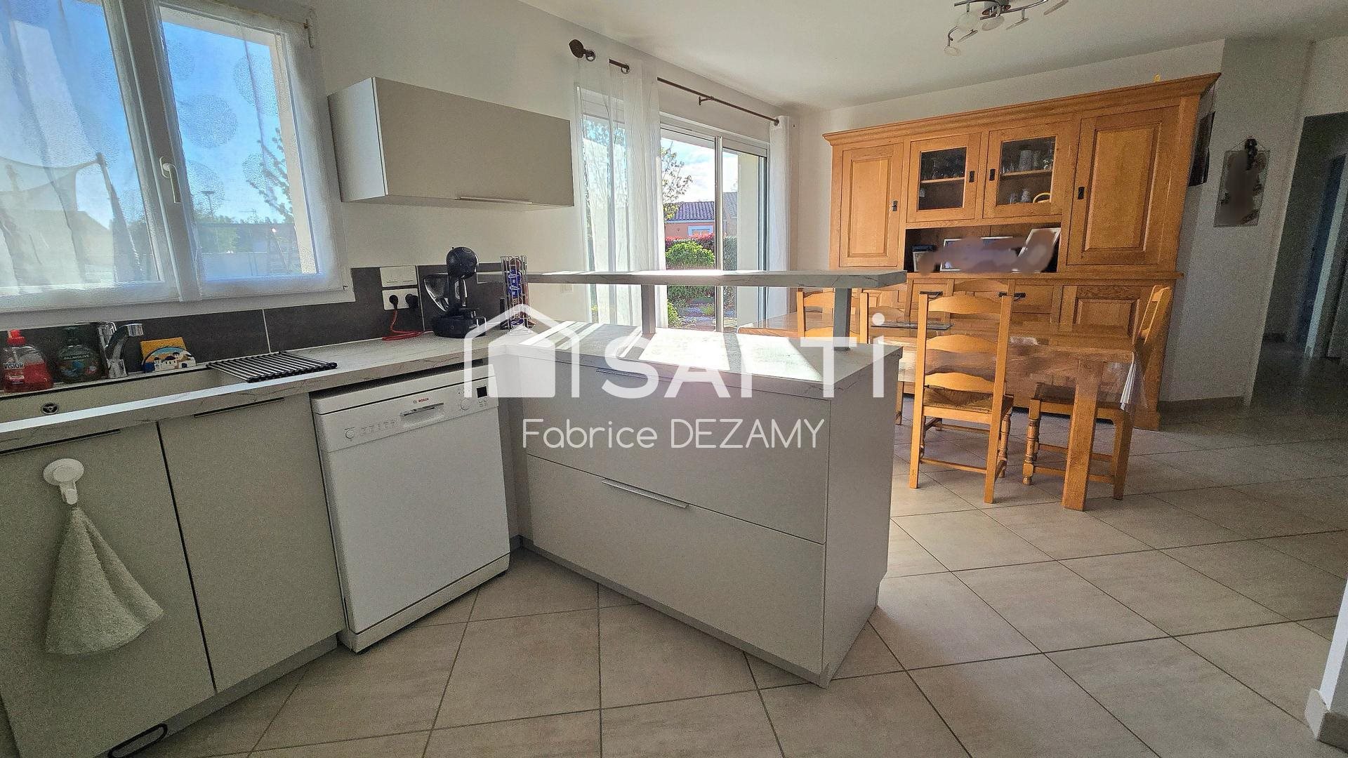 Maison à vendre, 92m², Petosse