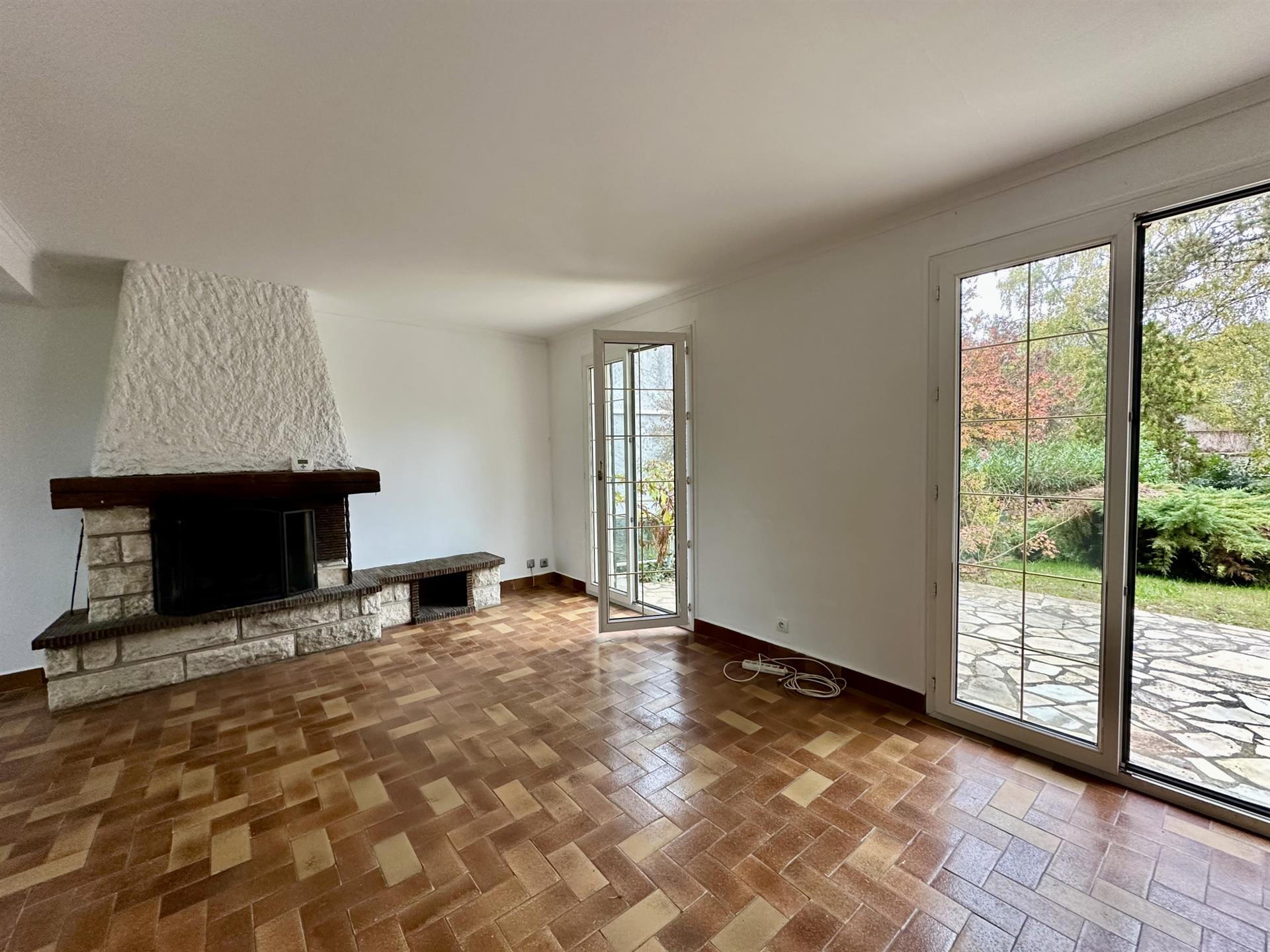 Maison à vendre, 240m², Saint-Sauveur-sur-École