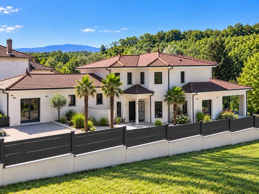 Maison 5 pièces 260 m² · à Vienne · 260 m² · 575 000 €