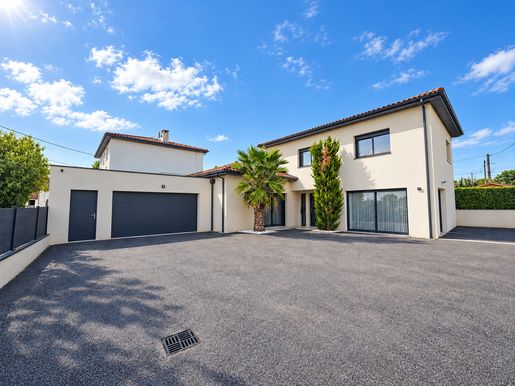 Maison 6 pièces 143 m² · à Vienne · 143 m² · 445 000 €